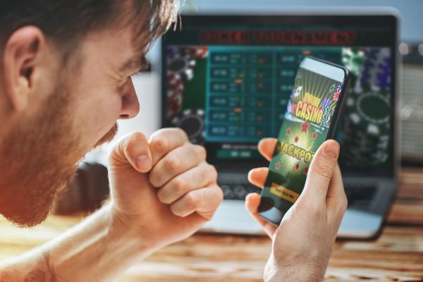 Visualisasi transparansi syarat dan ketentuan penggunaan di platform 456tv